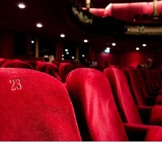 /img/theater.webp
